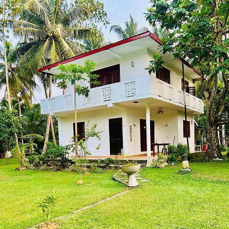 Seaside Coco Villa بيروفالا المظهر الخارجي الصورة